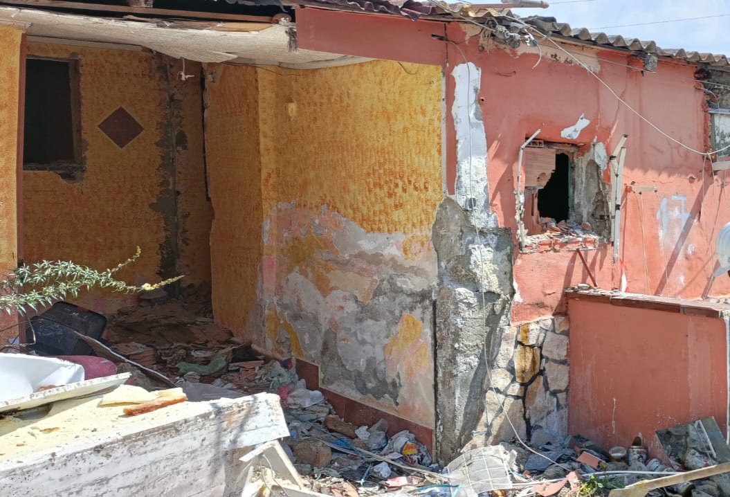 Risanamento: demolizioni di baracche in via Rosso da Messina FOTO