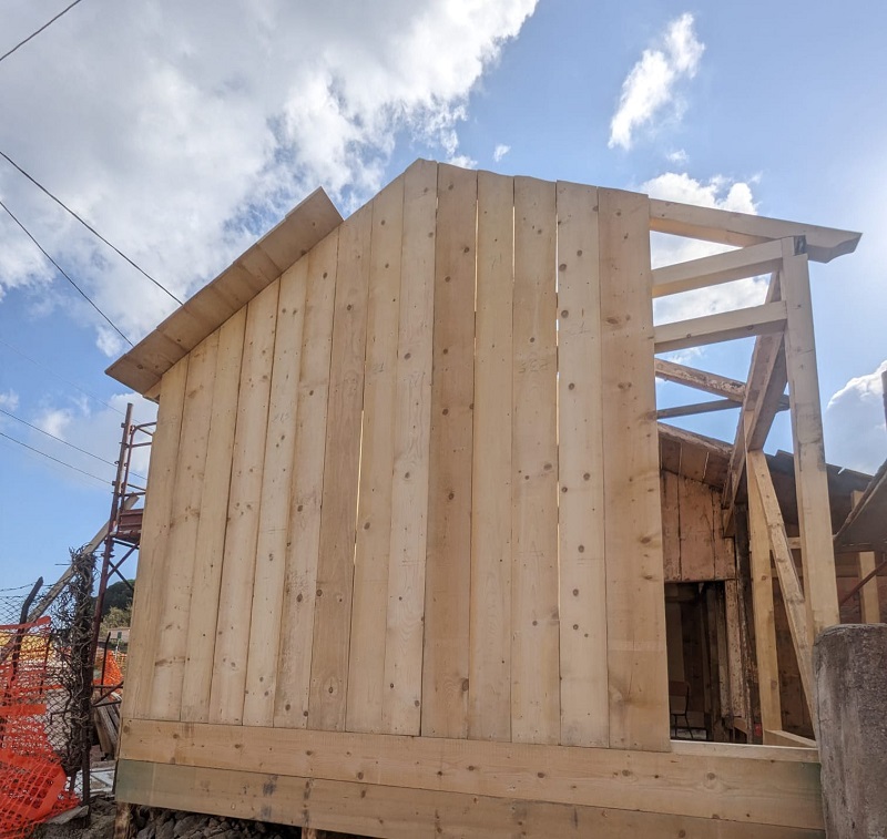 Restauro baracca storica: i lavori procedono a buon ritmo FOTO